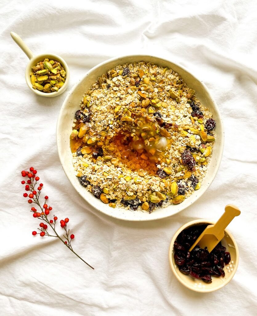 Combine Dry and Wet Ingredients -Chewy Pistachio Granola Bars – Perfect for Snacking!