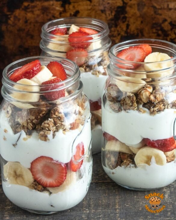 Strawberry Banana Granola Parfaits